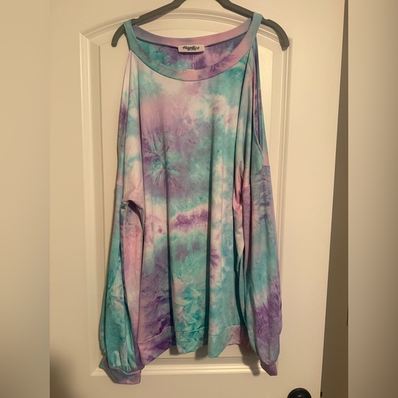 Angelina Tops - Cold shoulder blouse
